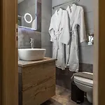 Lemar Luxury * Χερσόνησος