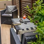 Lemar Luxury * Χερσόνησος
