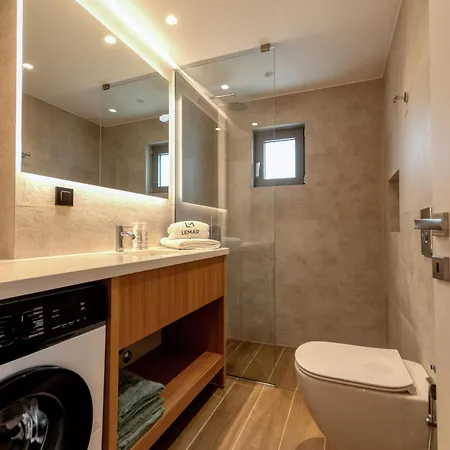 Апартаменти Lemar Luxury